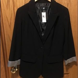New with tags iZ Byer black 3/4 sleeve  blazer